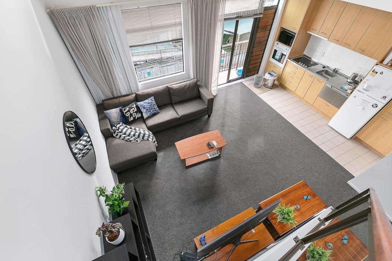 Roomy High-Ceiling Loft Apartment - Free Parking! Auckland Exterior photo